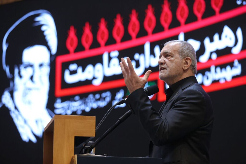 پزشکیان، سفر به عراق، تشییع رهبر شهید، مراسم تشییع، نجف، کربلا، وداع با رهبر شهید، امام خامنه ای، سفر ریاست جمهوری